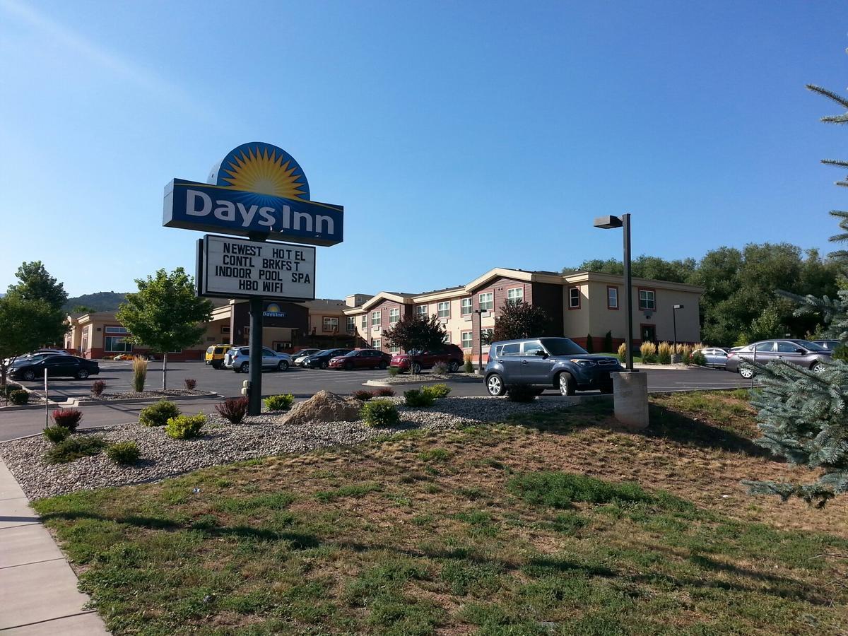 Days Inn By Wyndham Manitou Springs Eksteriør billede
